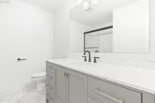 234 SE 29th St, Gresham, OR 97080 - Photo 35