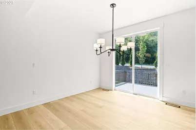 234 SE 29th St, Gresham, OR 97080 - Photo 9