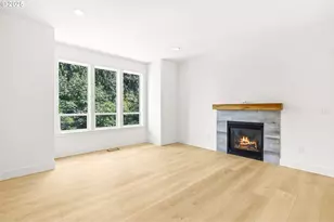 234 SE 29th St, Gresham, OR 97080 - Photo 5