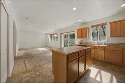 2526 Denton St, The Dalles, OR 97058 - Photo 3