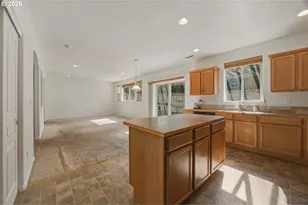 2526 Denton St, The Dalles, OR 97058 - Photo 3