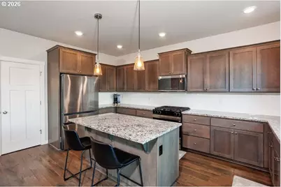 3701 S 39th Pl, Ridgefield, WA 98642 - Photo 9