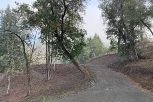 1 NE Pearce Rd, Roseburg, OR 97470 - Photo 1