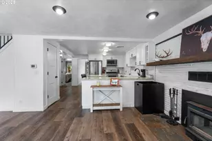 32005 Scappoose Vernonia Hwy, Scappoose, OR 97056 - Photo 11