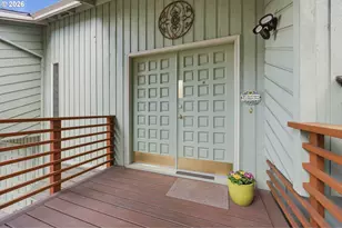 16553 NE Fargo Cir, Portland, OR 97230 - Photo 5