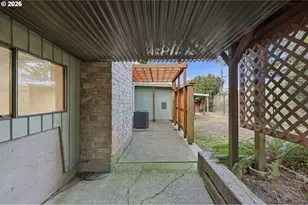 16553 NE Fargo Cir, Portland, OR 97230 - Photo 39