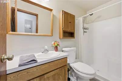 16553 NE Fargo Cir, Portland, OR 97230 - Photo 31