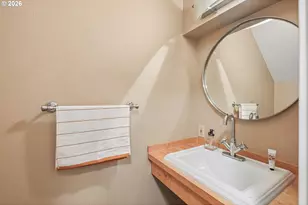 4934 NE 32nd Pl, Portland, OR 97211 - Photo 5