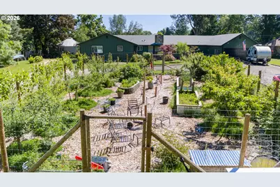 3356 Fisher Rd, Roseburg, OR 97471 - Photo 41