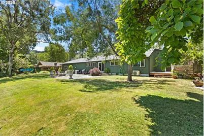 3356 Fisher Rd, Roseburg, OR 97471 - Photo 33
