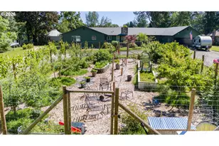 3356 Fisher Rd, Roseburg, OR 97471 - Photo 39