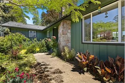 3356 Fisher Rd, Roseburg, OR 97471 - Photo 5