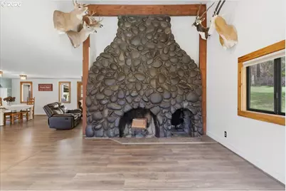 40875 Peoples Dr, Lebanon, OR 97355 - Photo 9