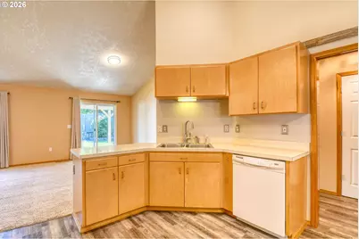 1614 SW 3rd St, Pendleton, OR 97801 - Photo 9