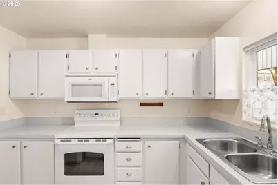 17753 NW Lakeway Ct, Beaverton, OR 97006 - Photo 7