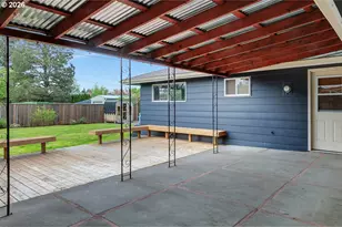 10723 SE Stephens St, Portland, OR 97216 - Photo 45