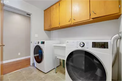 10723 SE Stephens St, Portland, OR 97216 - Photo 35