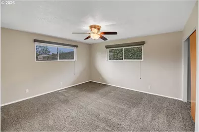 10723 SE Stephens St, Portland, OR 97216 - Photo 23