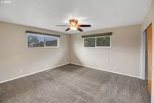 10723 SE Stephens St, Portland, OR 97216 - Photo 23
