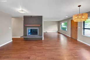10723 SE Stephens St, Portland, OR 97216 - Photo 9
