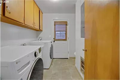 10723 SE Stephens St, Portland, OR 97216 - Photo 33