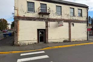 301 Allen St, Kelso, WA 98626 - Photo 1