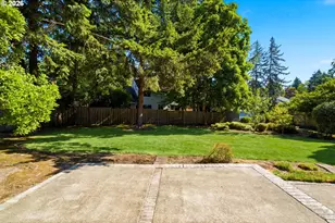 13825 SW Weir Rd, Beaverton, OR 97008 - Photo 35