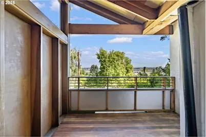 3366 NW Franklin Ct, Portland, OR 97210 - Photo 33