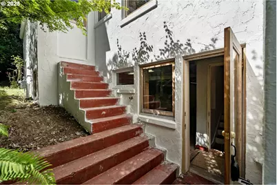 3366 NW Franklin Ct, Portland, OR 97210 - Photo 41