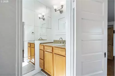 3366 NW Franklin Ct, Portland, OR 97210 - Photo 13