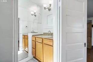 3366 NW Franklin Ct, Portland, OR 97210 - Photo 13