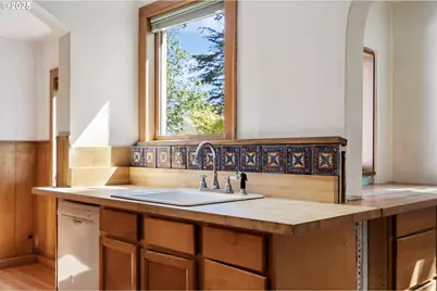 3366 NW Franklin Ct, Portland, OR 97210 - Photo 19