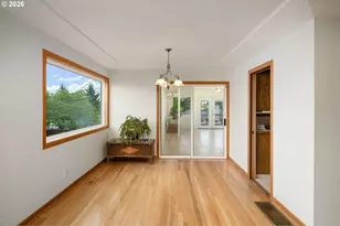 12115 NE Fremont St, Portland, OR 97220 - Photo 7
