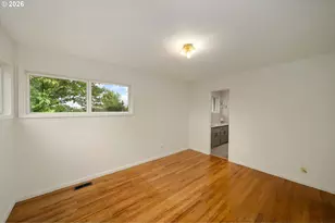12115 NE Fremont St, Portland, OR 97220 - Photo 17
