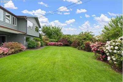 12115 NE Fremont St, Portland, OR 97220 - Photo 37