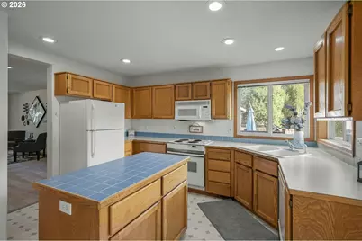14934 SW Emerald Ct, Beaverton, OR 97007 - Photo 17