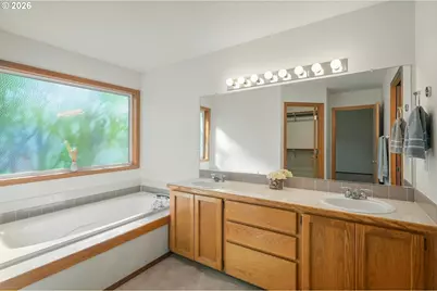 14934 SW Emerald Ct, Beaverton, OR 97007 - Photo 33