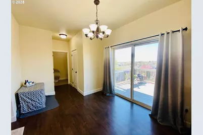 2122 NW Dawn Dr, Hermiston, OR 97838 - Photo 11