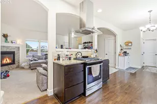 2122 NW Dawn Dr, Hermiston, OR 97838 - Photo 5