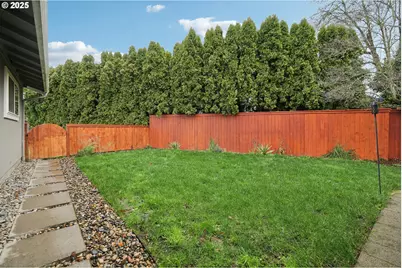 171 NE 18th St, Gresham, OR 97030 - Photo 31