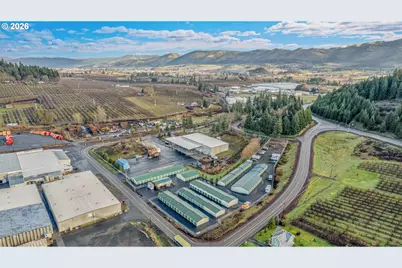 3315 Stadelman Dr, Hood River, OR 97031 - Photo 3