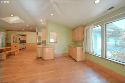 1275 Oakhill Ave, Salem, OR 97302 - Photo 11