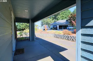 1275 Oakhill Ave, Salem, OR 97302 - Photo 5