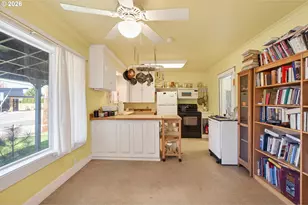 840 NE Lafayette Ave, McMinnville, OR 97128 - Photo 13