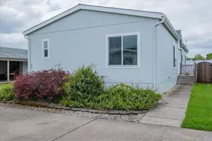 200 Market St, Lebanon, OR 97355 - Photo 1