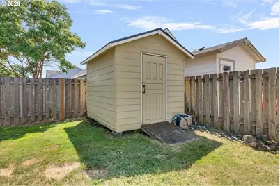 1172 S Sycamore St, Canby, OR 97013 - Photo 29