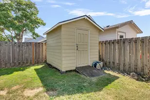 1172 S Sycamore St, Canby, OR 97013 - Photo 29