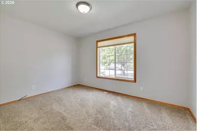 1172 S Sycamore St, Canby, OR 97013 - Photo 17