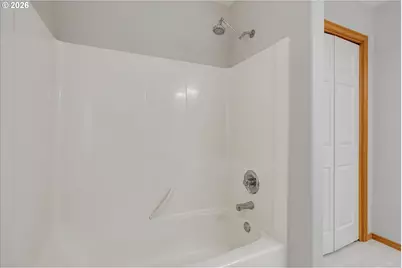 1172 S Sycamore St, Canby, OR 97013 - Photo 21