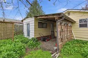 710 S 1st St, Cottage Grove, OR 97424 - Photo 43